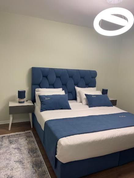 Apartament Essy's